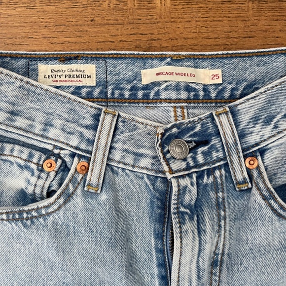 Levi's Ribcage Premium Wide Leg Blue Jeans - Picture 4 of 11